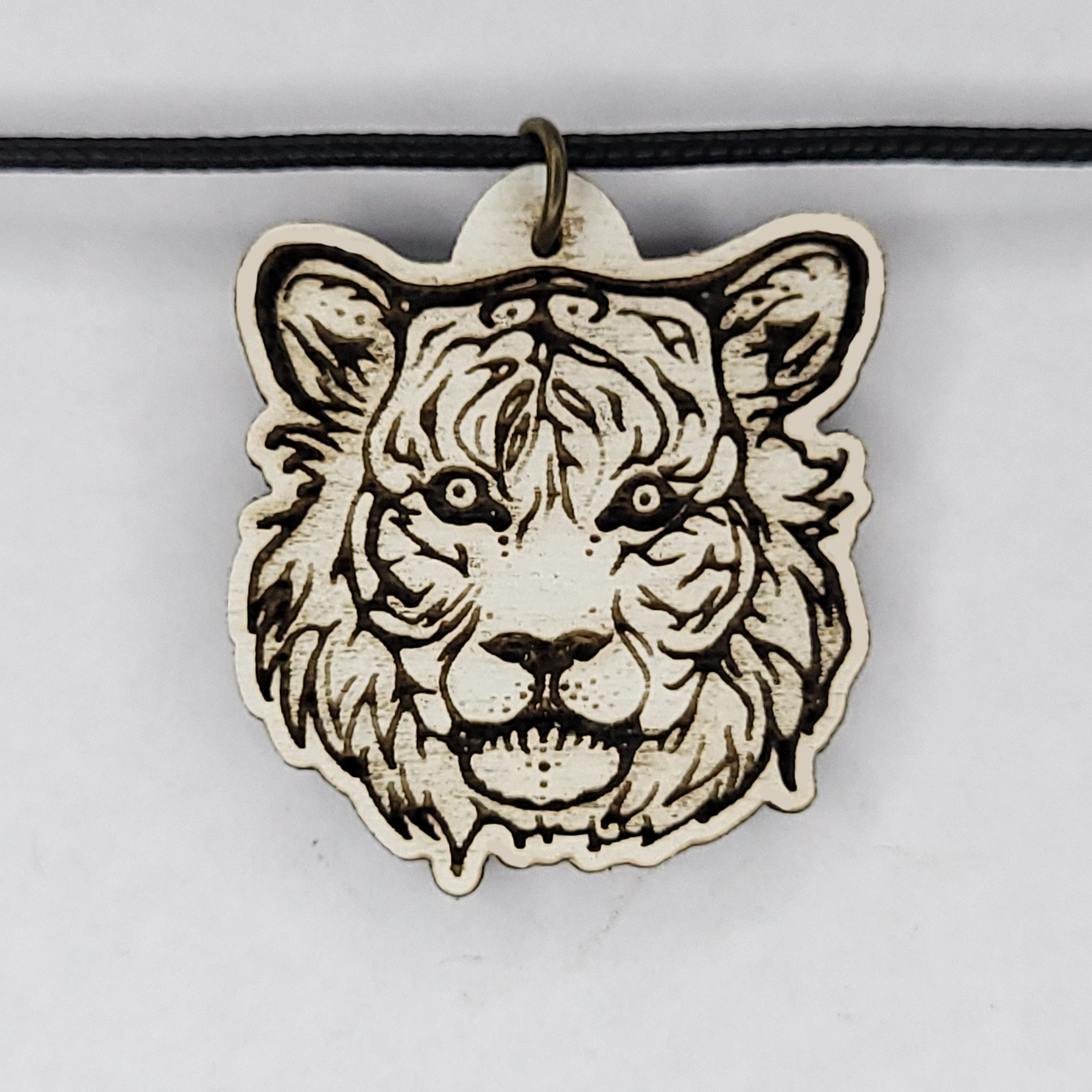 linda-ngraveyard-paintable-collection